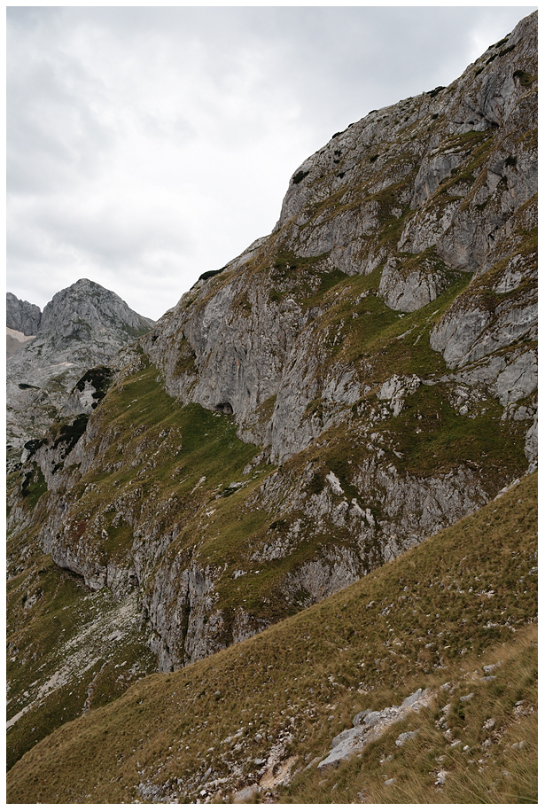 Скални тераси под Чворов богаз