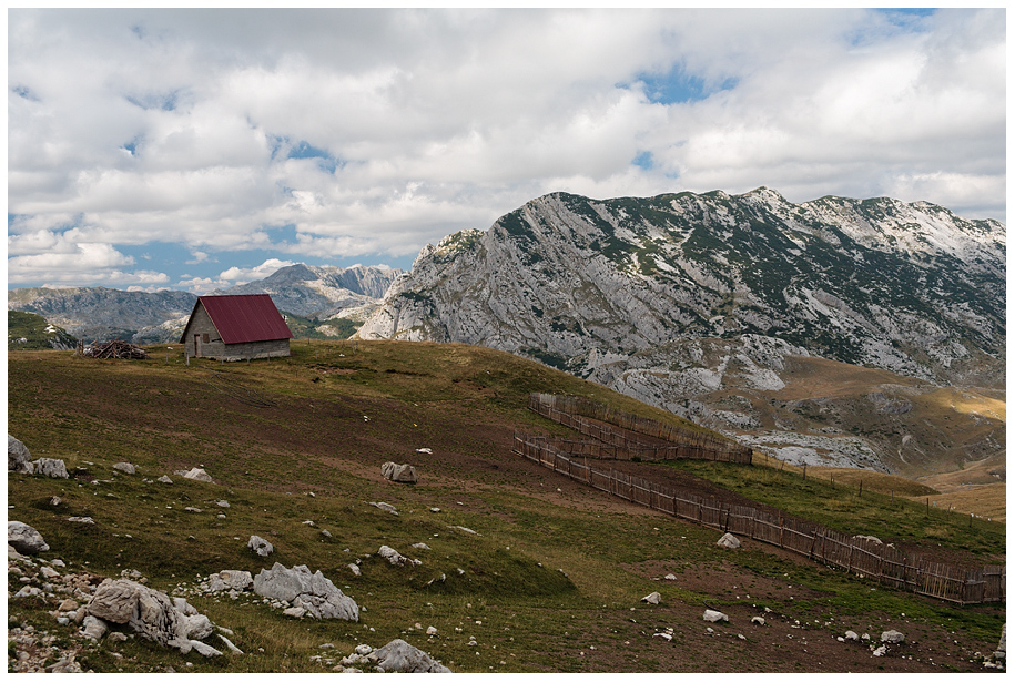 Овчарник при Лойяник