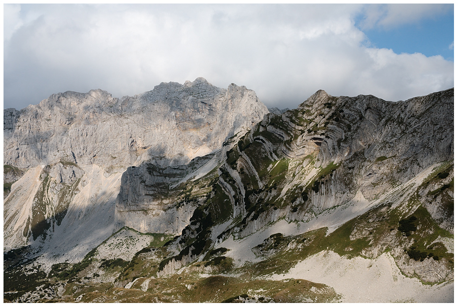 Боботов кук и Шарени пасови