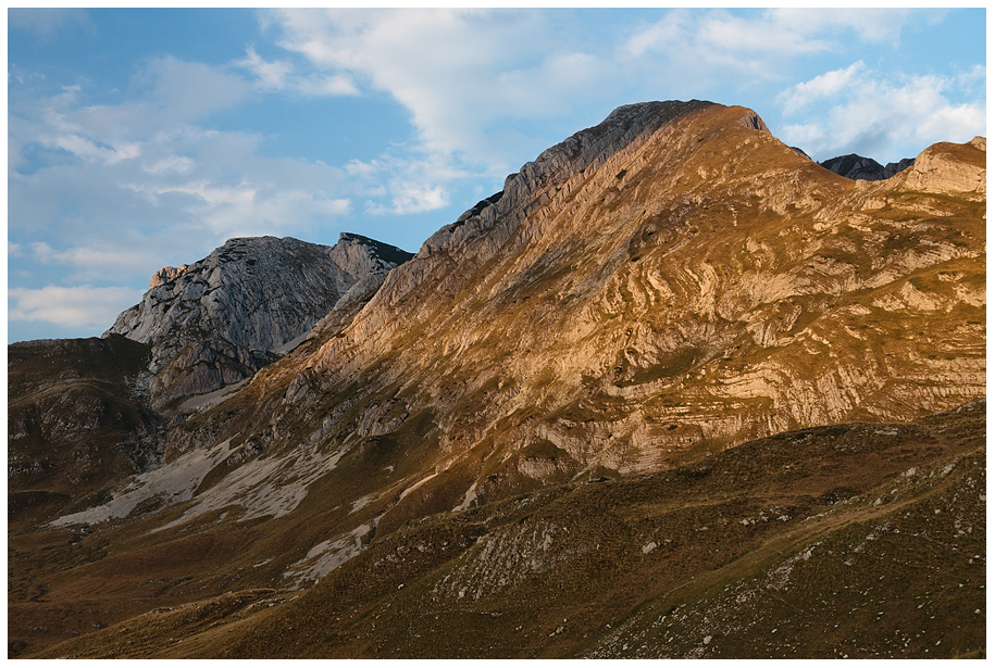 Към селището Трса, гледка към в. Пруташ от запад