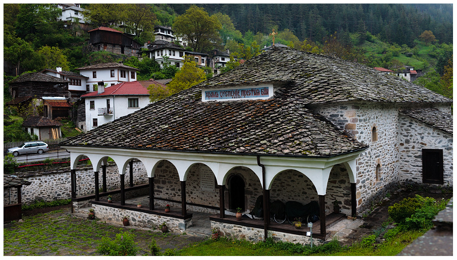 Черквата в Широка лъка