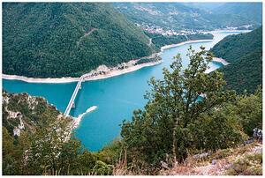 Езерото на р. Пива