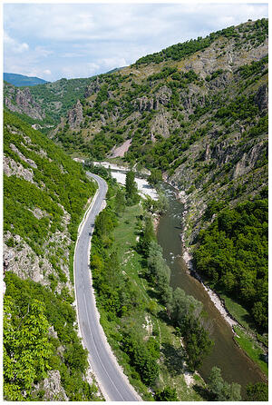 Река Места