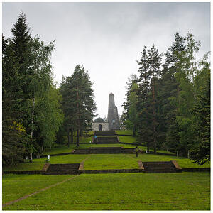 Паметникът на 21-и Средногорски полк над с. Полковник Серафимово